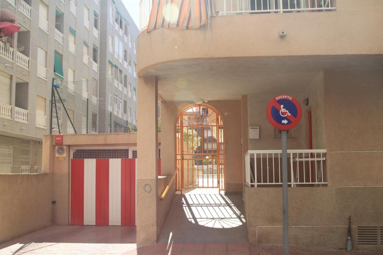 Apartamento Urbano Arregui Apartamento Torrevieja Exterior foto